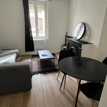 F2 Parenthese شقة لو هافر